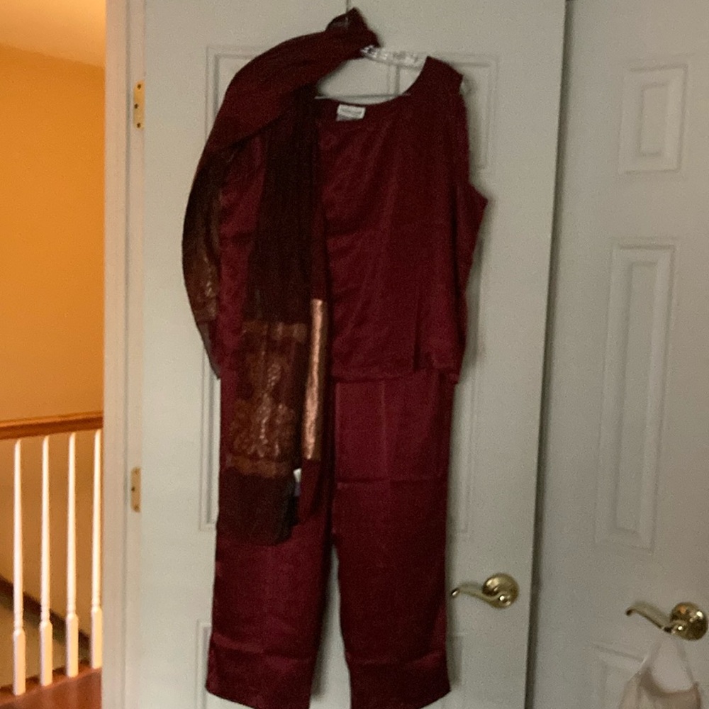 coldwater creek wine-colored silk slacks and sleeveless top, wine/gold scarf